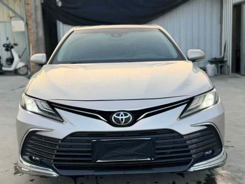 汕头22年丰田凯美瑞1