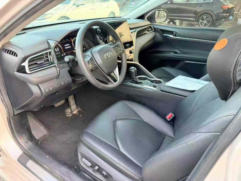 汕头22年丰田凯美瑞3