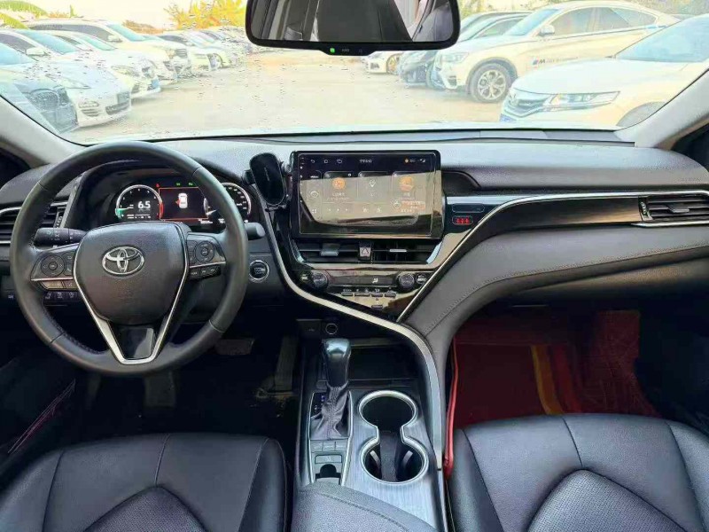 汕头22年丰田凯美瑞4