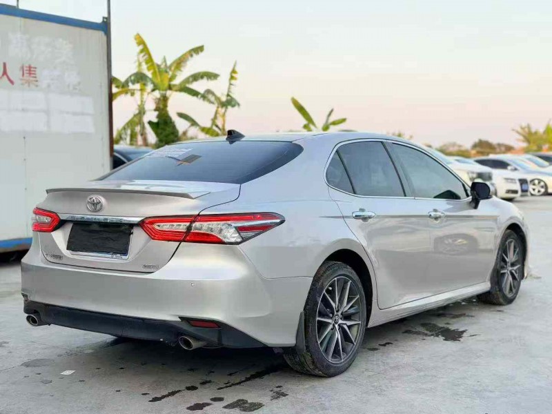 汕头22年丰田凯美瑞9