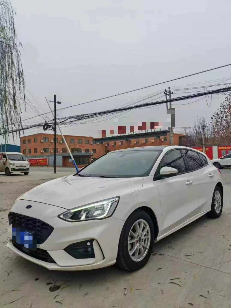 保定19年福特福克斯2