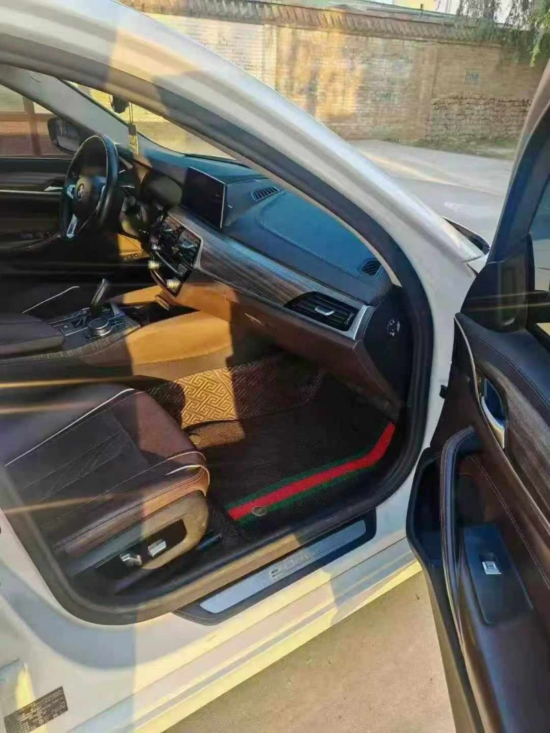 保定19年宝马5系6