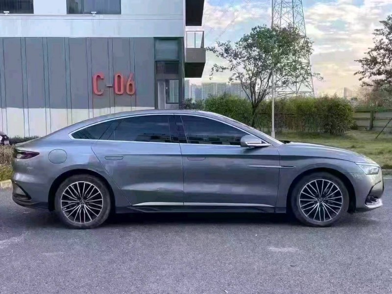 广州23年比亚迪汉6