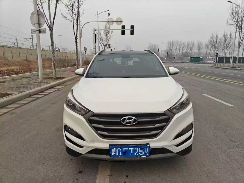 郑州19年现代途胜1