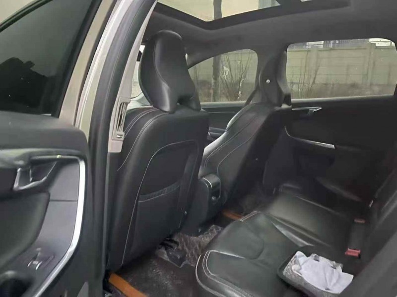 郑州16年沃尔沃XC607