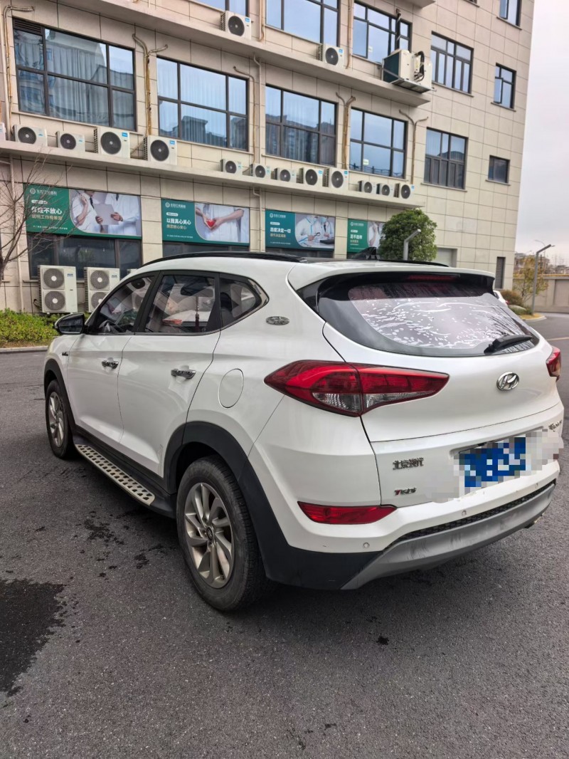 菏泽18年现代途胜8