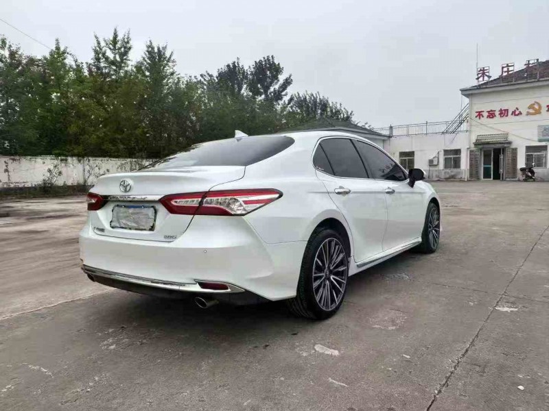 徐州24年丰田凯美瑞3