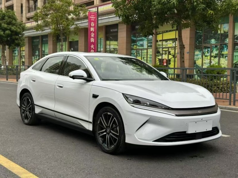 东莞26年比亚迪秦3