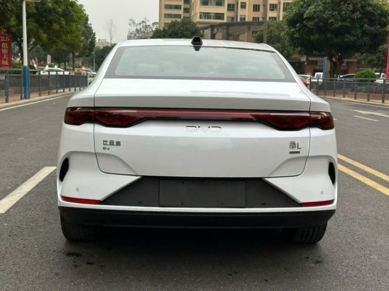 东莞26年比亚迪秦9