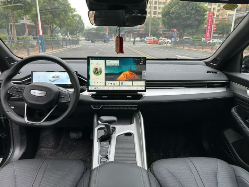 东莞25年吉利星瑞5