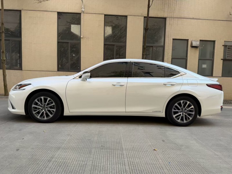 佛山22年雷克萨斯ES4