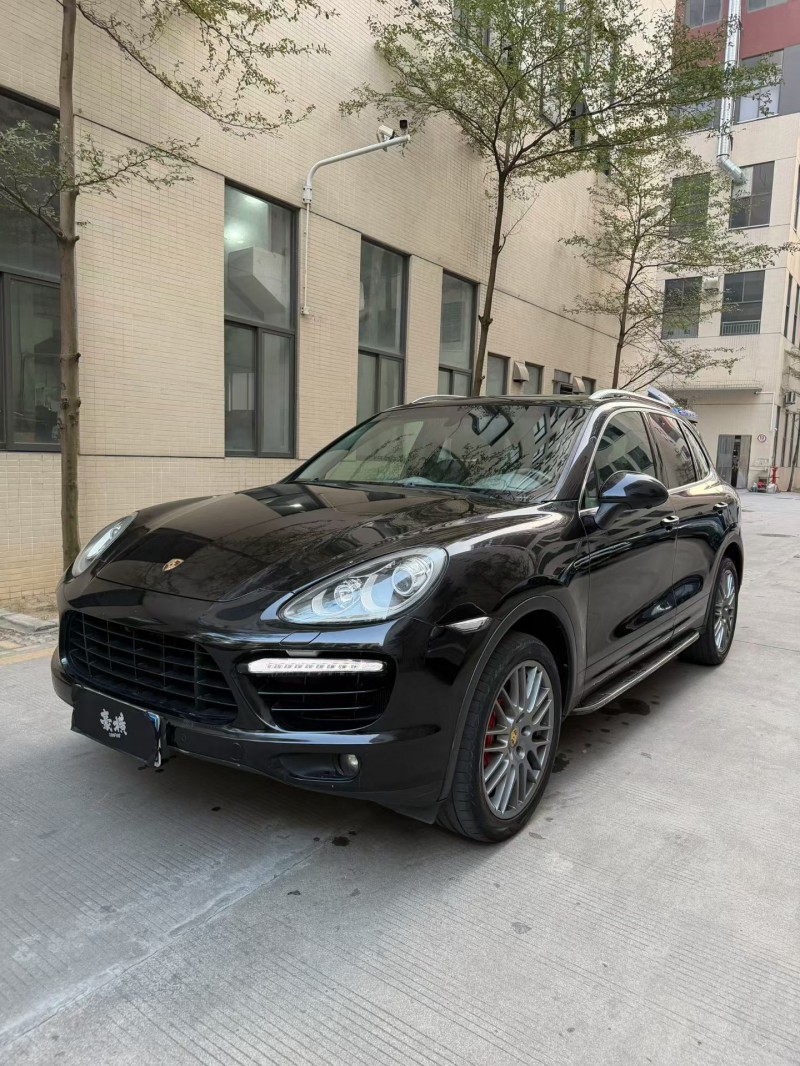 佛山14年保时捷卡宴3