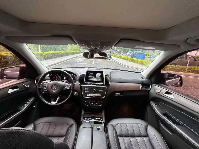 东莞17年奔驰GLE5