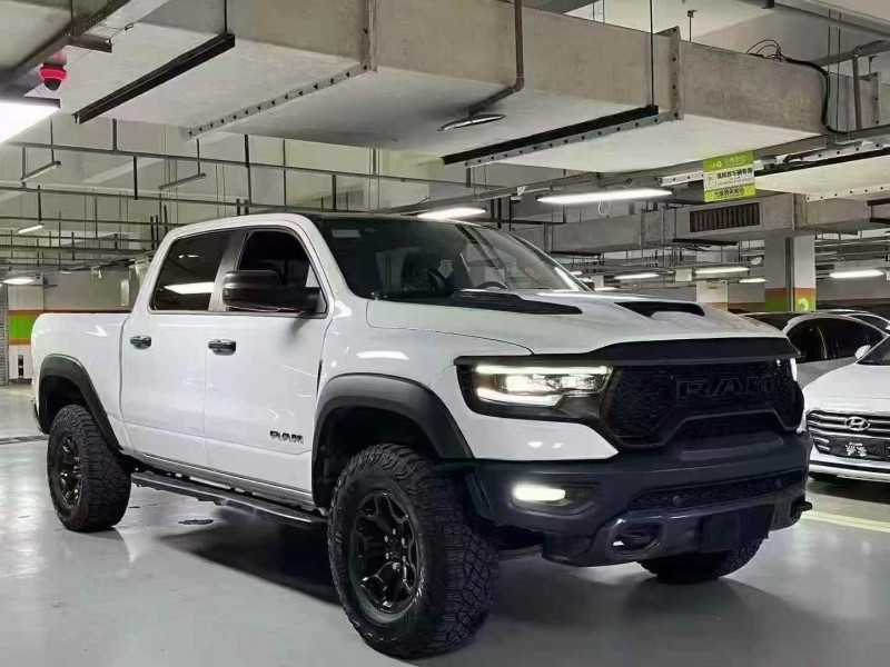 成都24年道奇公羊2