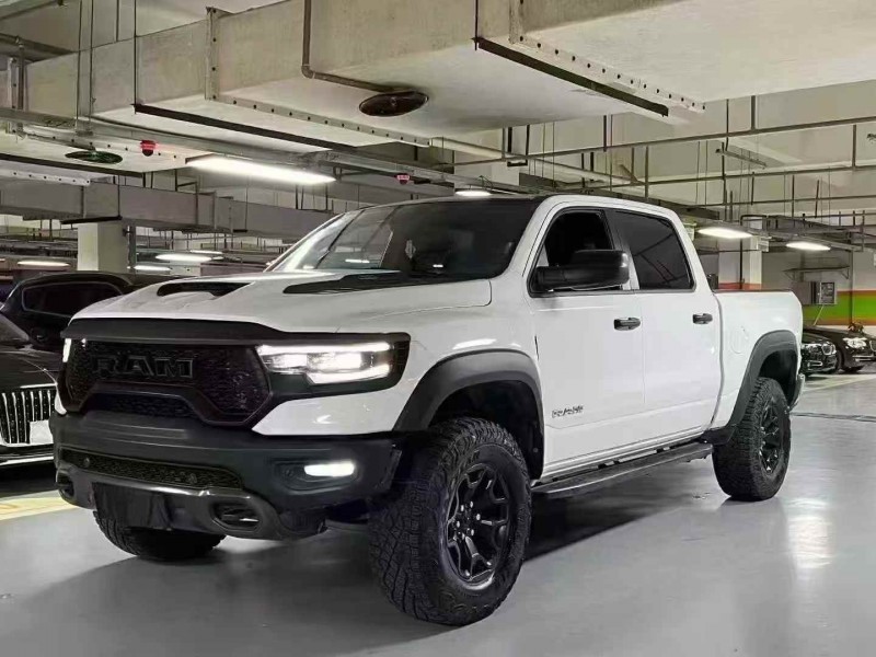 成都24年道奇公羊3