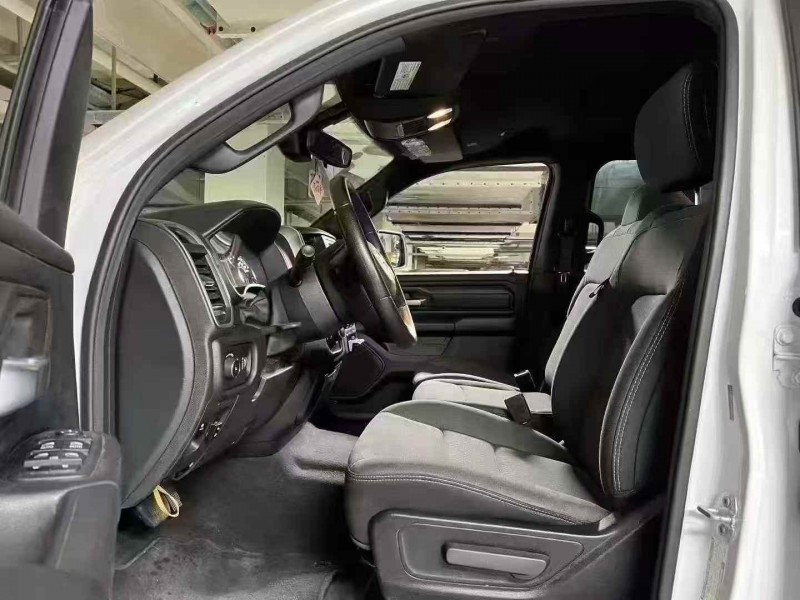 成都24年道奇公羊4