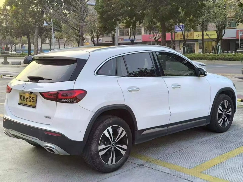 广州20年奔驰GLA7