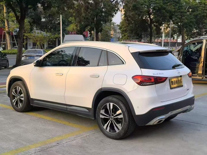 广州20年奔驰GLA8