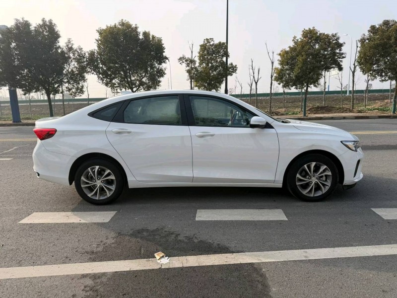 阜阳25年别克威朗4