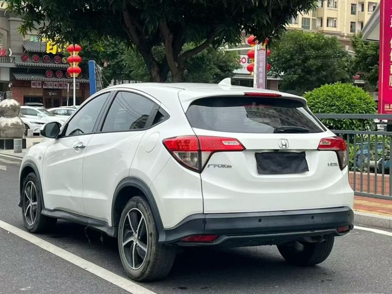 东莞22年本田缤智7