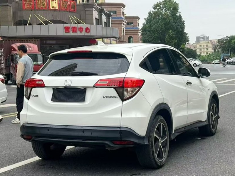 东莞22年本田缤智8