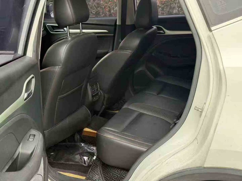 金华20年名爵ZS5