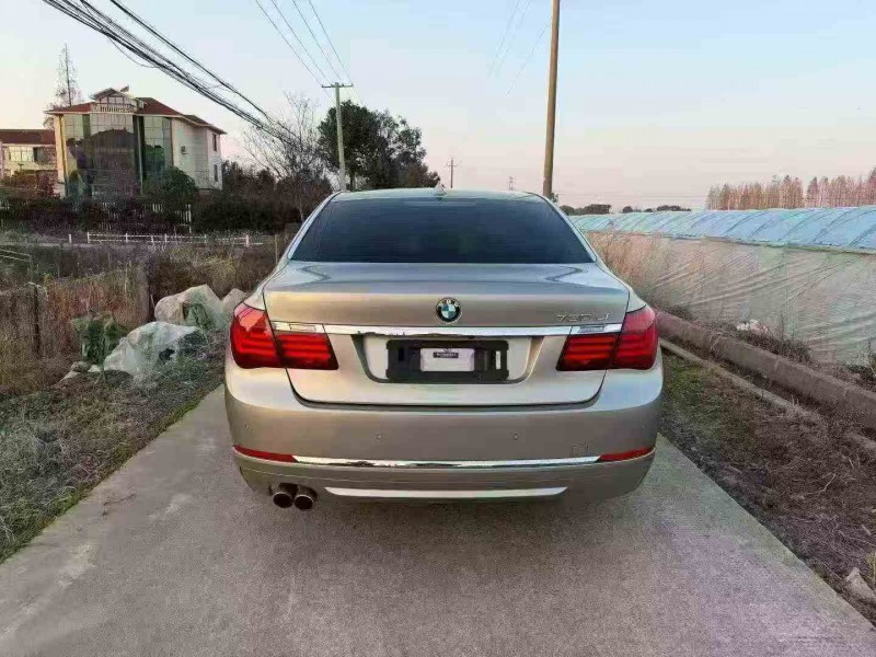 湖州15年宝马7系9