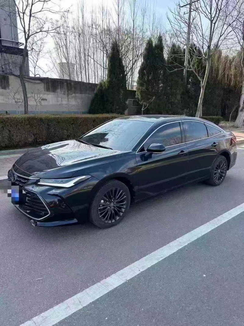 潍坊23年丰田亚洲龙3