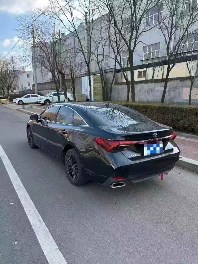 潍坊23年丰田亚洲龙8