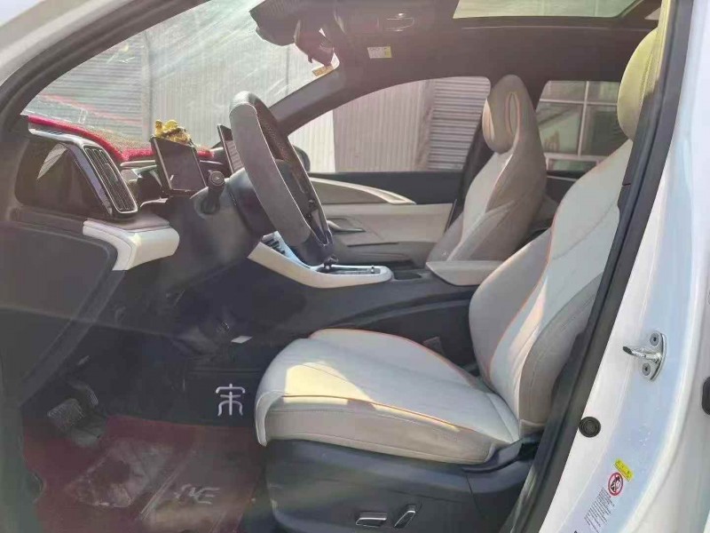 烟台23年比亚迪宋5