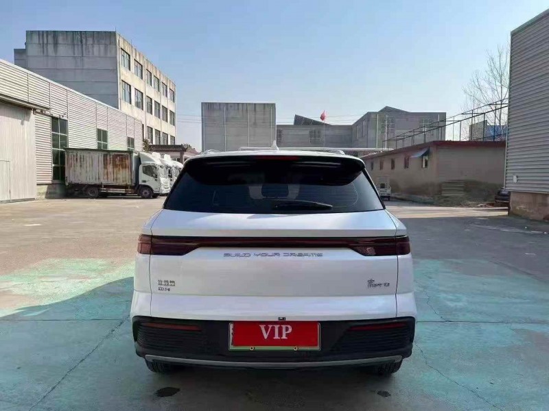 烟台23年比亚迪宋9