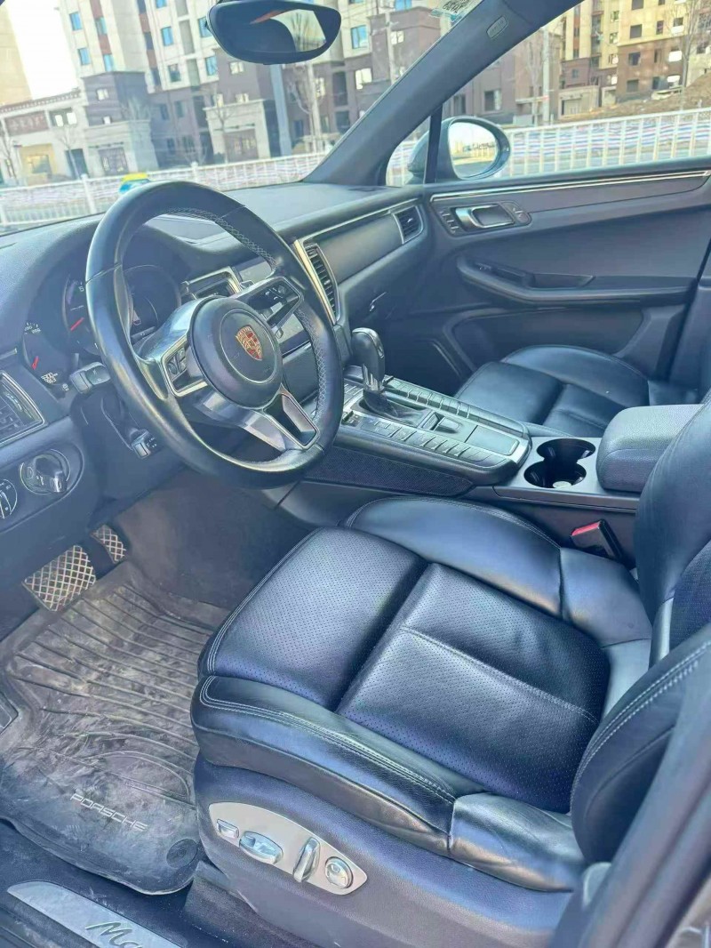 张家口15年保时捷Macan4