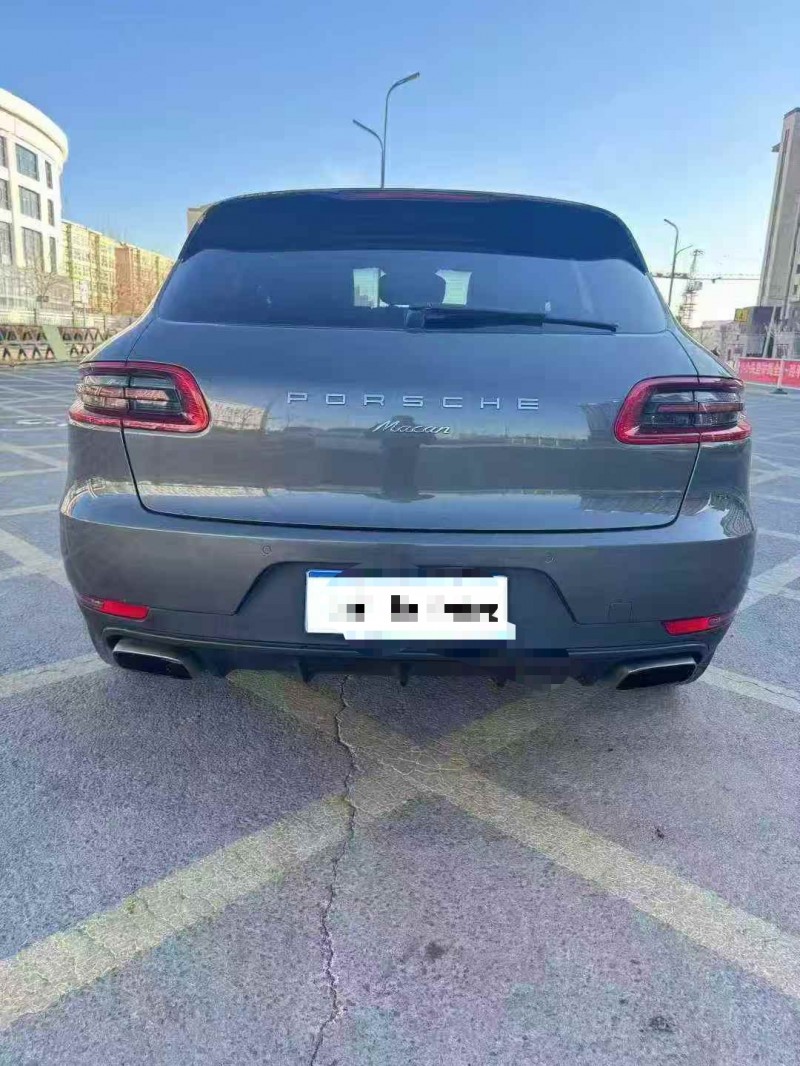 张家口15年保时捷Macan9