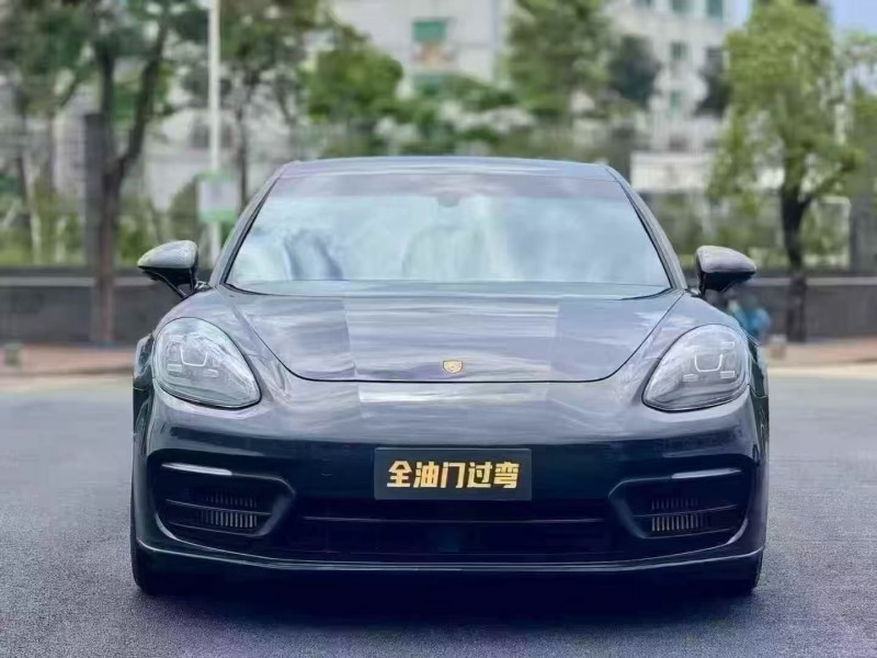 广州22年保时捷帕拉梅拉1