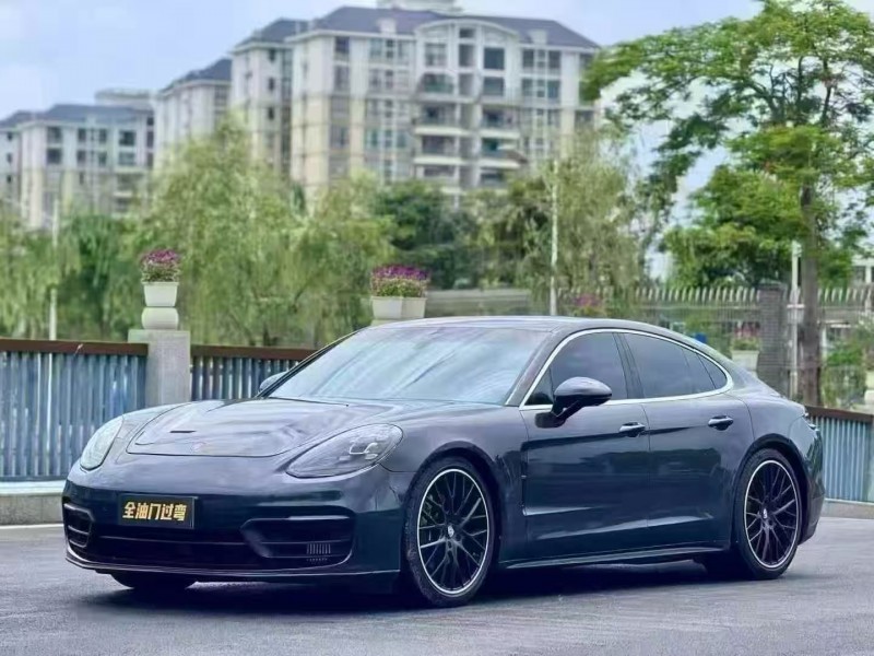 广州22年保时捷帕拉梅拉2