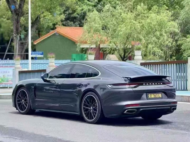 广州22年保时捷帕拉梅拉7