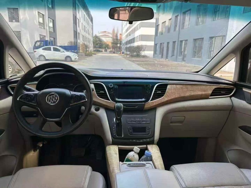 枣庄19年别克GL85