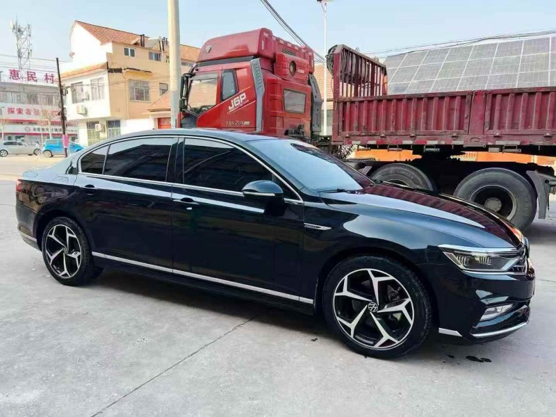 济宁24年大众迈腾3