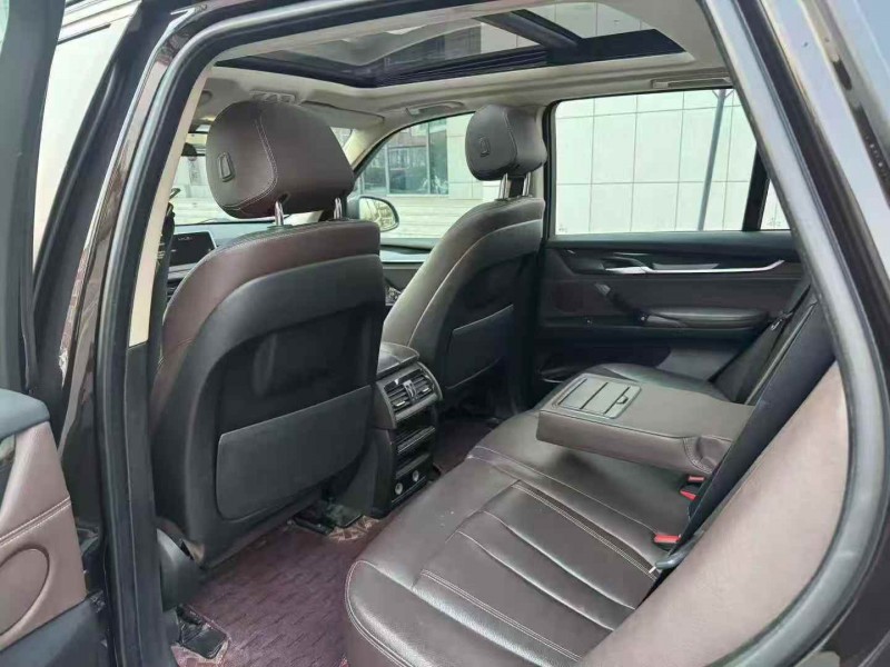 济宁16年宝马X36