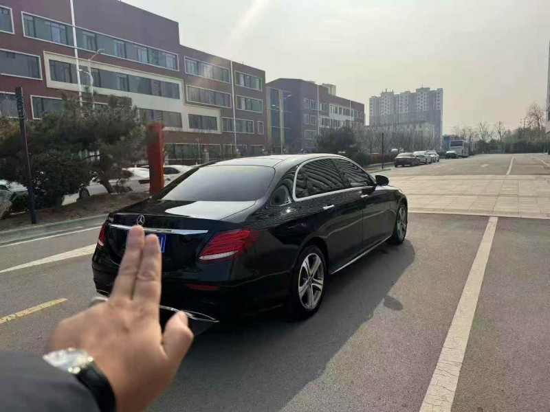 东营18年奔驰E8