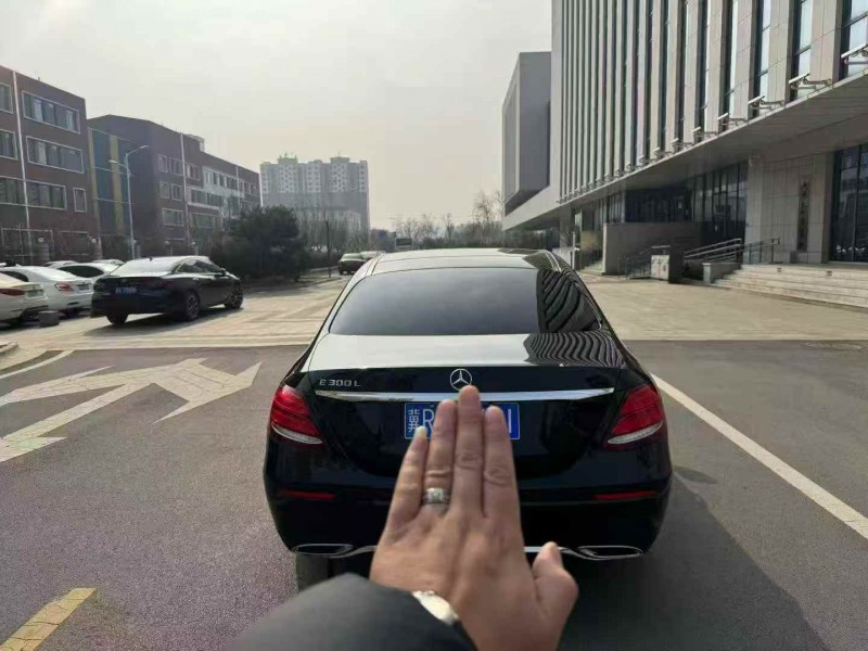 东营18年奔驰E9