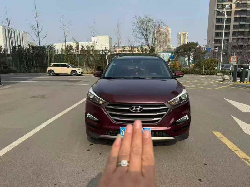 淄博17年现代途胜1