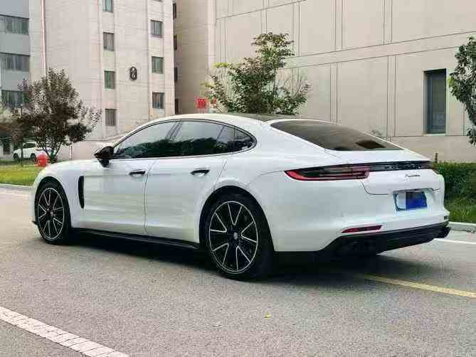 聊城20年保时捷帕拉梅拉8