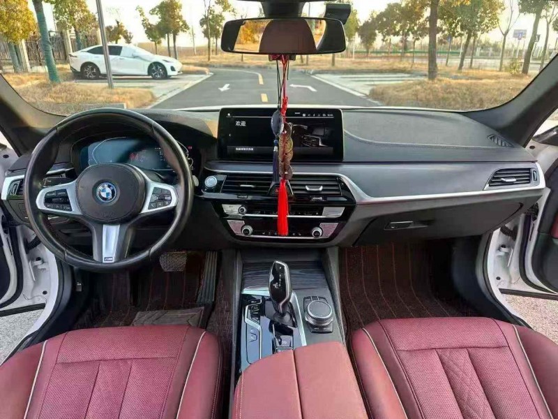 徐州22年宝马5系4