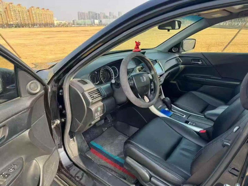 徐州16年本田雅阁4