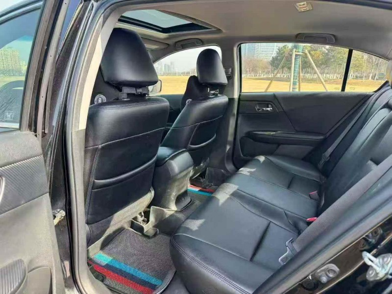 徐州16年本田雅阁6