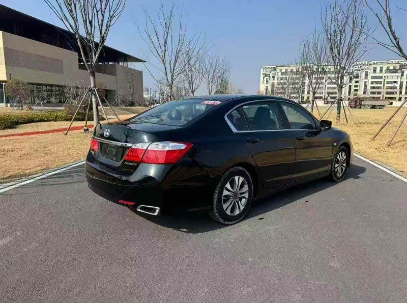 徐州16年本田雅阁7