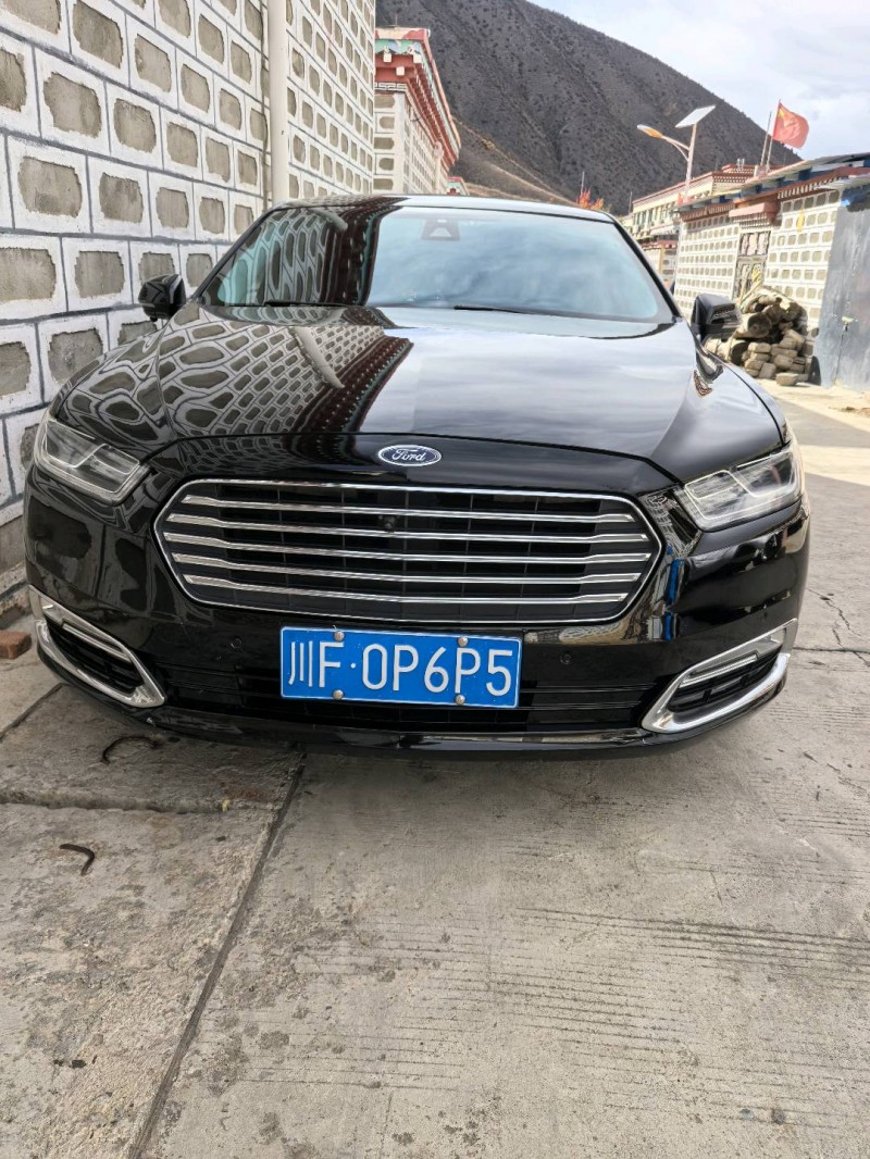德阳26年福特金牛座1