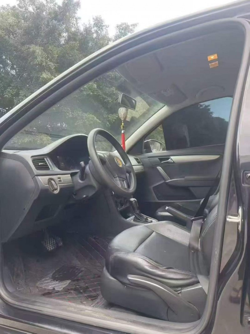 漳州17年大众朗逸4