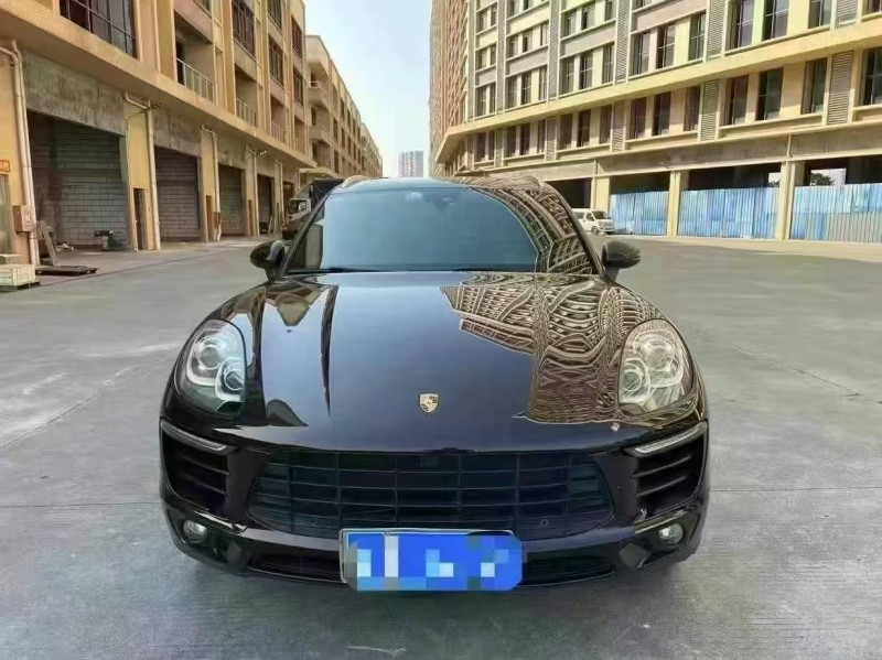 广州16年保时捷Macan1